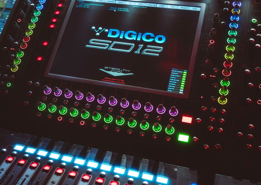 Glasshouse DigicoSD12 3.jpgCOPY 1024x727